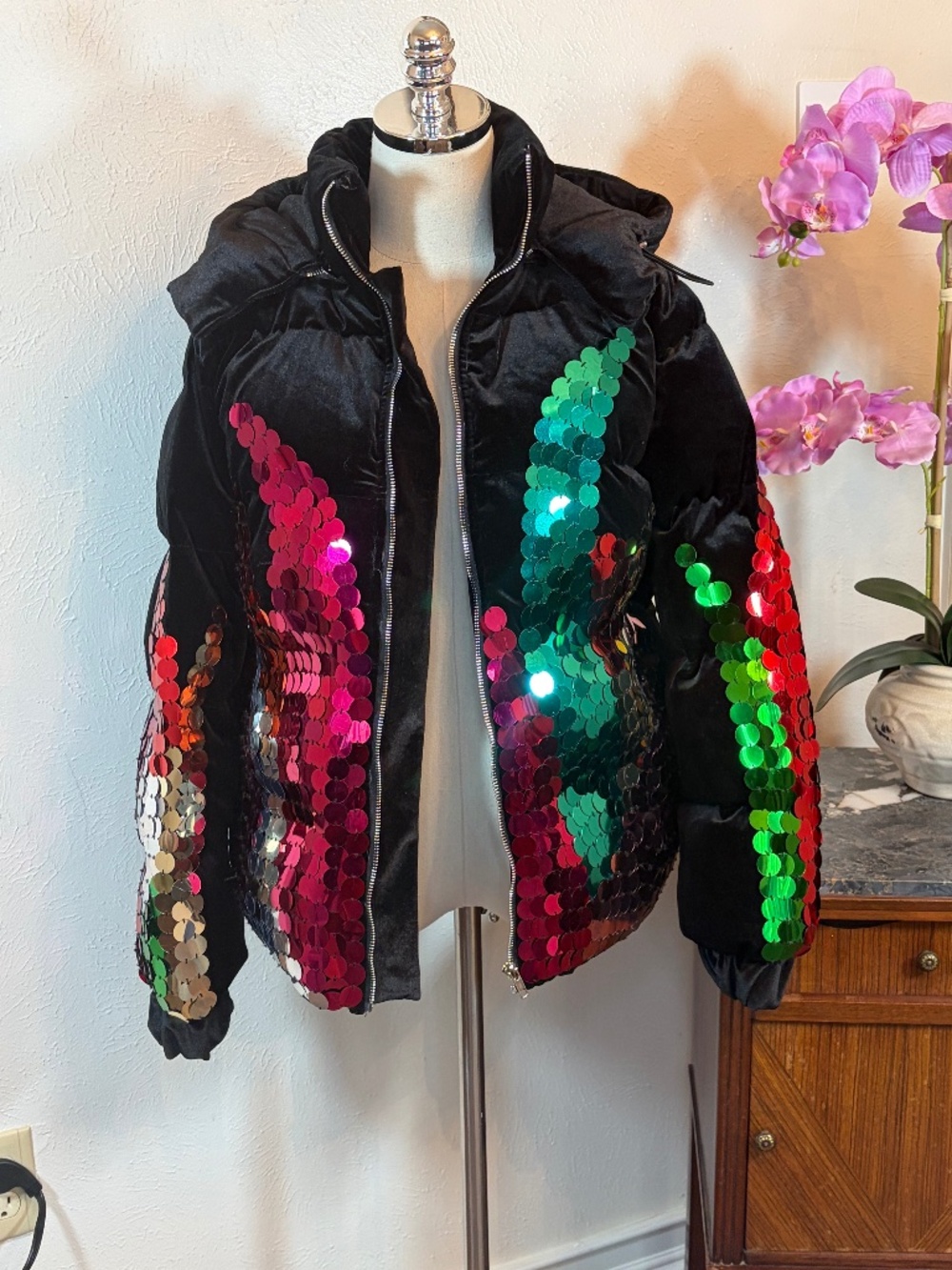 NWOT Queen of Sparkles Black Velvet Sequin Puffer Jacket Detachable Hood Small